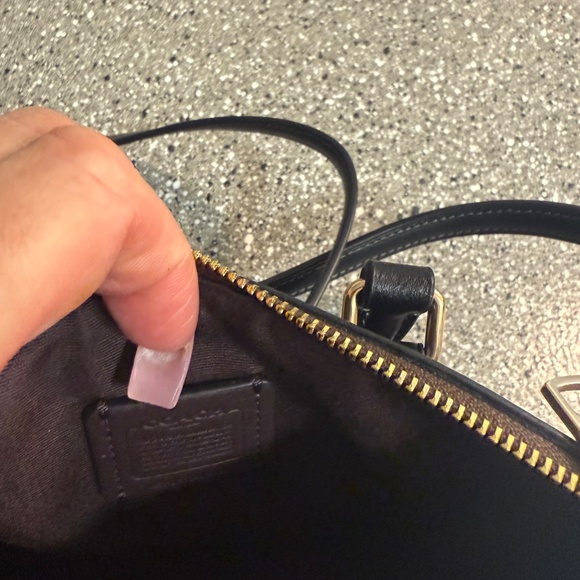Coach Small Handbag - Picture 3 of 3